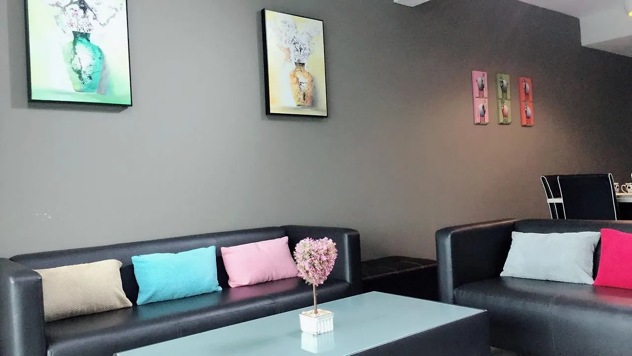 Molek Pine 3 Hotel Johor Bahru Apartment