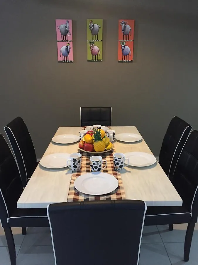 Molek Pine 3 Hotel Johor Bahru Apartment